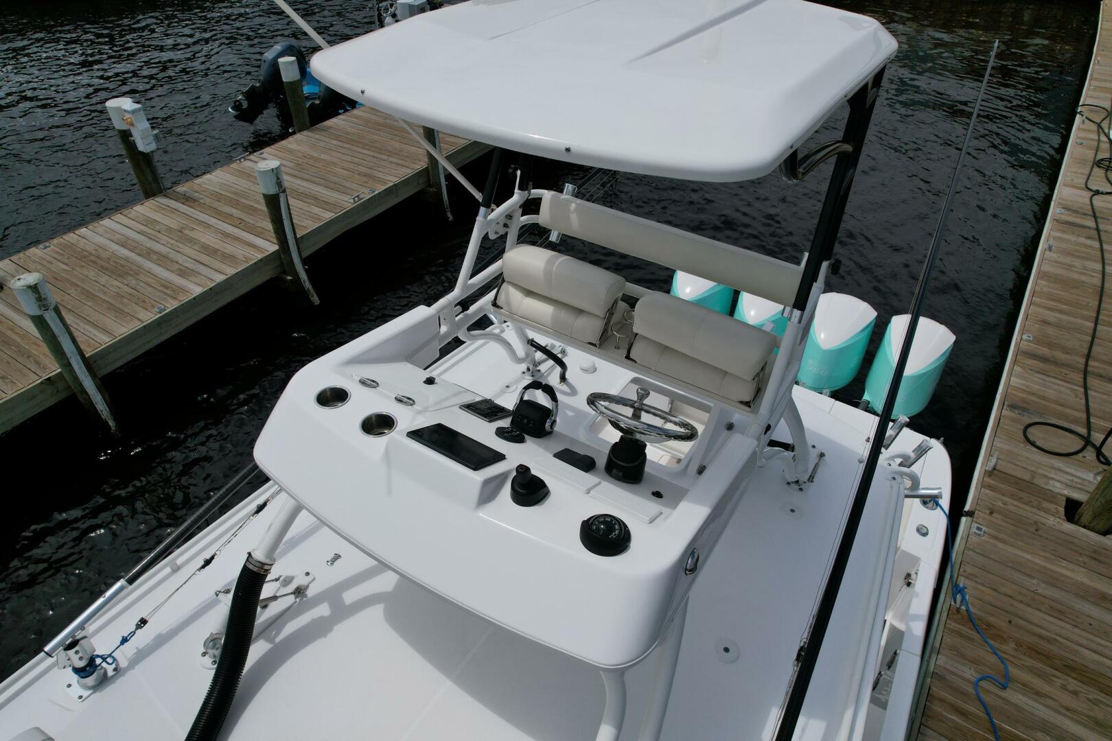 Everglades 2017-43 2017 Everglades Center Console stuart-Florida-United States-4583964 | Thumbnail