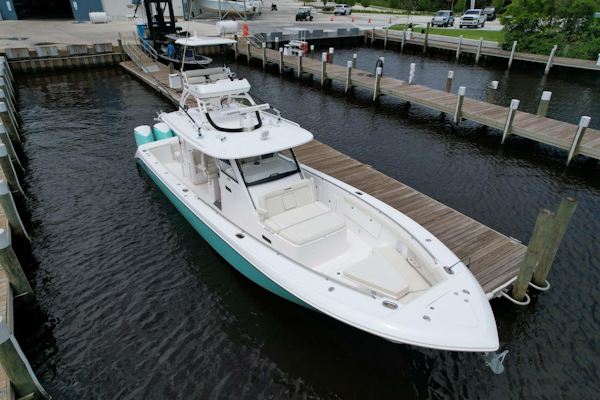Everglades 2017-43 2017 Everglades Center Console stuart-Florida-United States-4584042