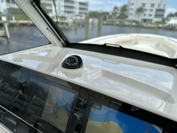Everglades 2017-43 2017 Everglades Center Console stuart-Florida-United States-4583981