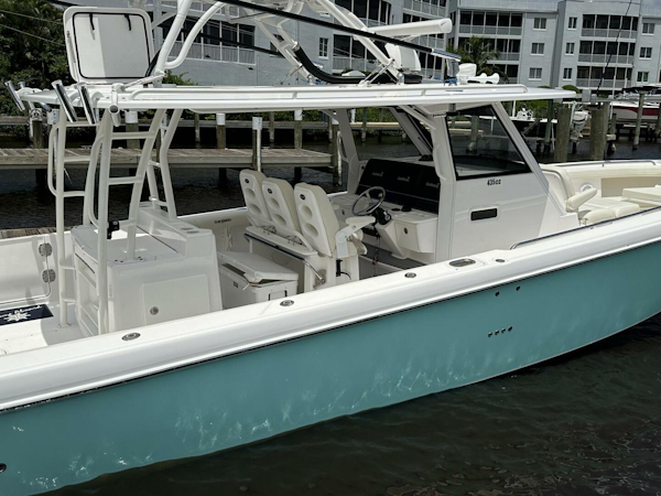 Everglades 2017-43 2017 Everglades Center Console stuart-Florida-United States-4584044