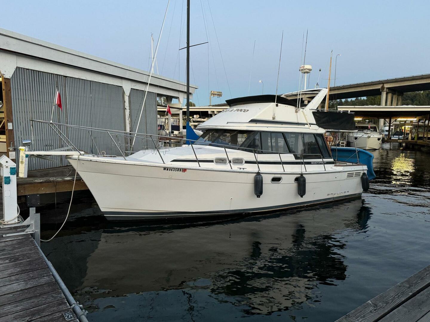 Bayliner-3288 Motoryacht 1991-Poco A Poco Seattle-Washington-United States-4586550 | Thumbnail