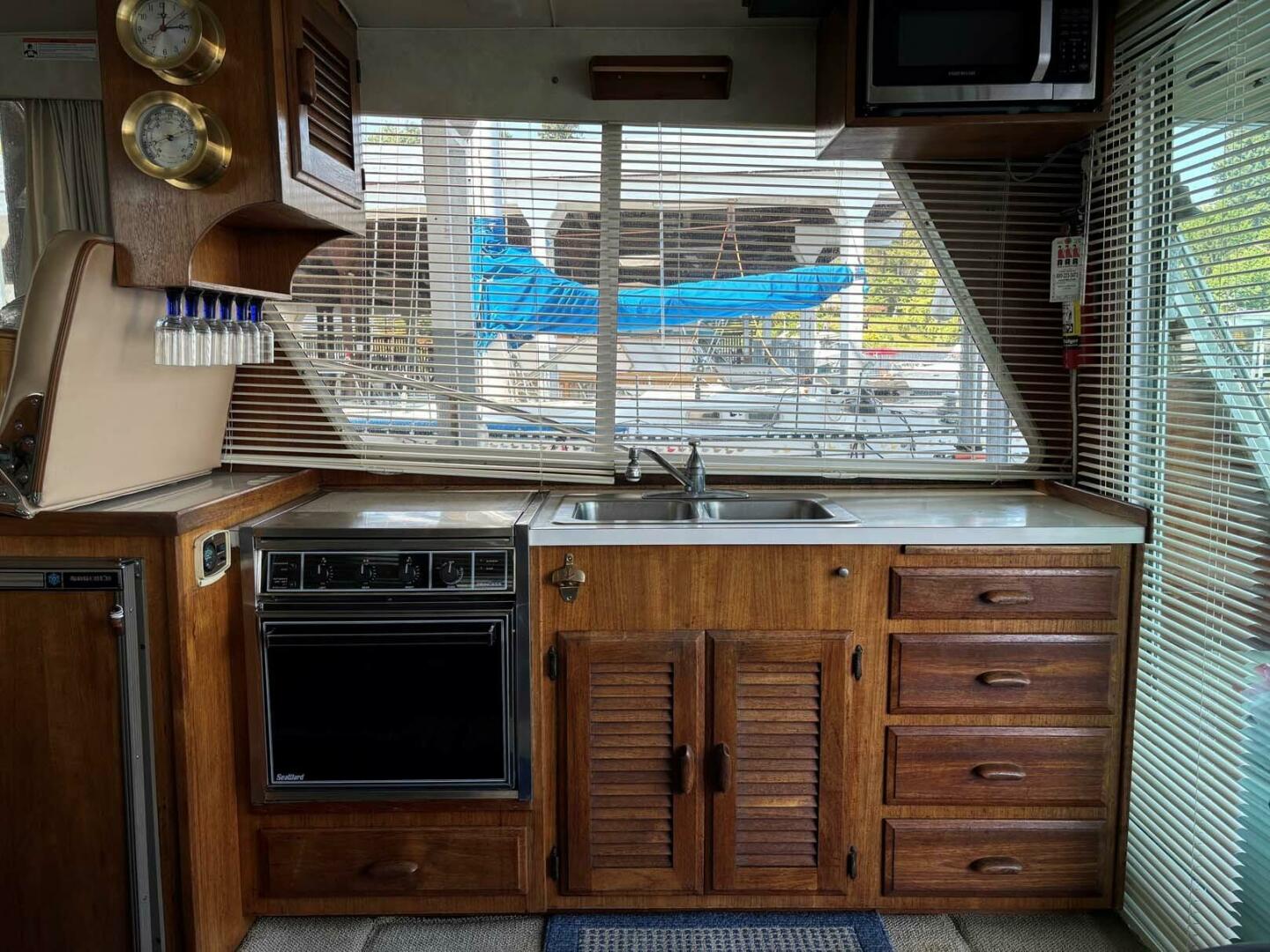 Tollycraft-Sedan Bridge 1984-Akvavit Seattle-Washington-United States-4587904 | Thumbnail