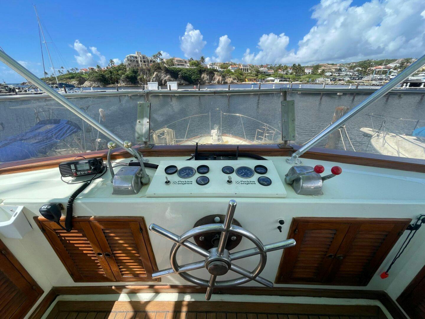 Custom 1983 -Humacao-8824842_20230423181350548_1_XLARGE.jpg-4665940