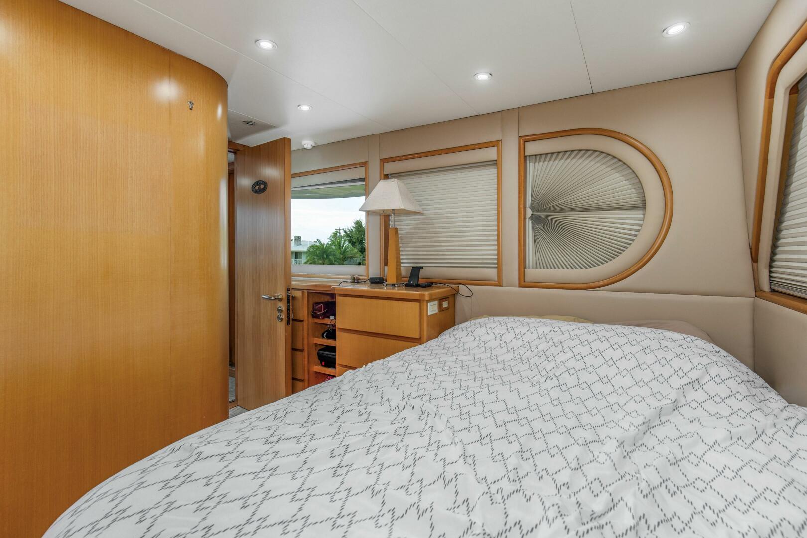 Feadship-116 Sport Fisher 1989-Boss Orange Beach-Alabama-United States-1989 116 Feadship  Boss  VIP Stateroom -4694818 | Thumbnail