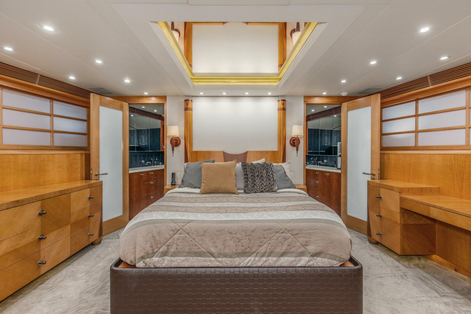 Feadship-116 Sport Fisher 1989-Boss Orange Beach-Alabama-United States-1989 116 Feadship Sport Fisher-Boss -Master Stateroom-4694821 | Thumbnail