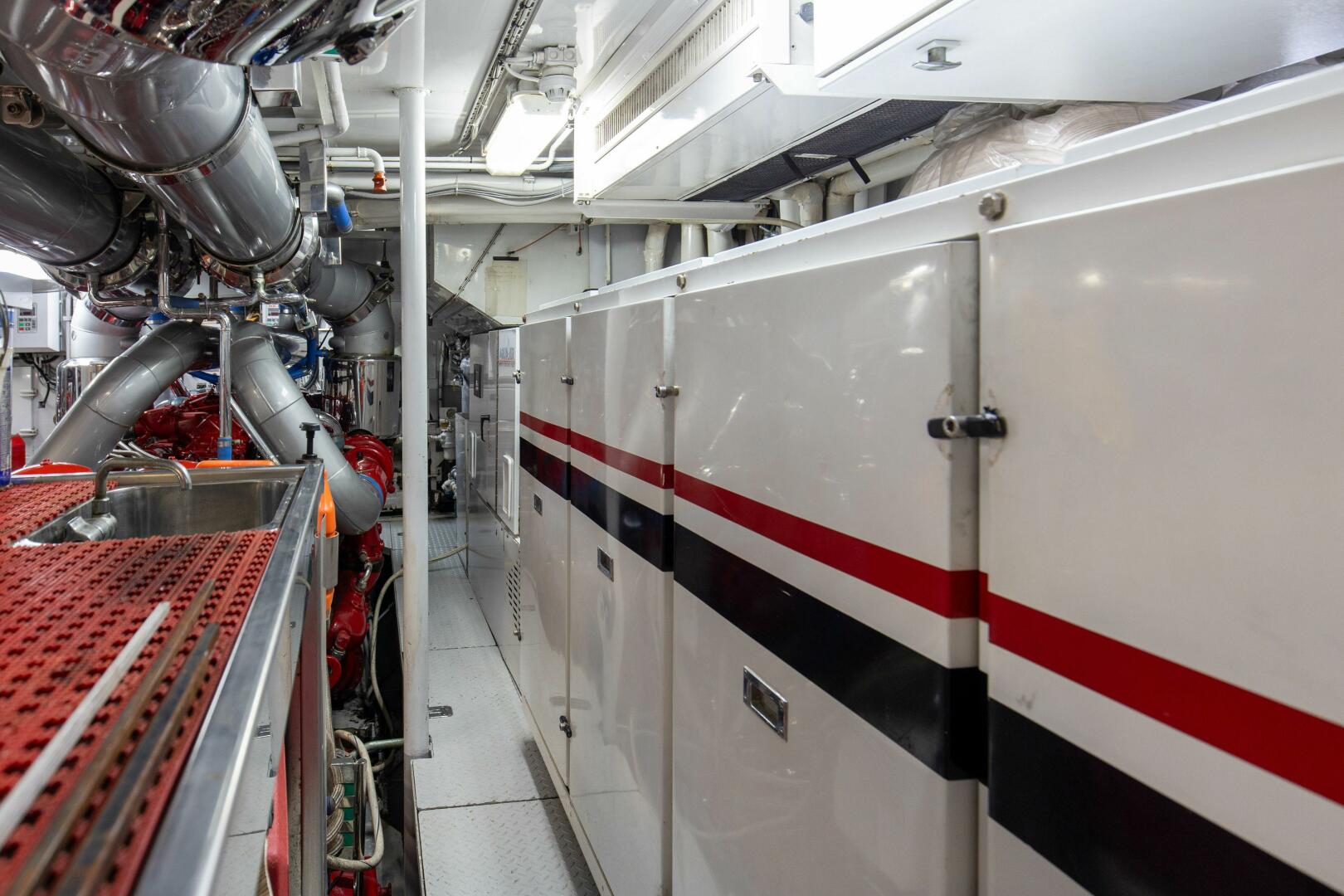 Feadship-116 Sport Fisher 1989-Boss Orange Beach-Alabama-United States-1989 116 Feadship Boss -Engine Room (13)-4694877 | Thumbnail