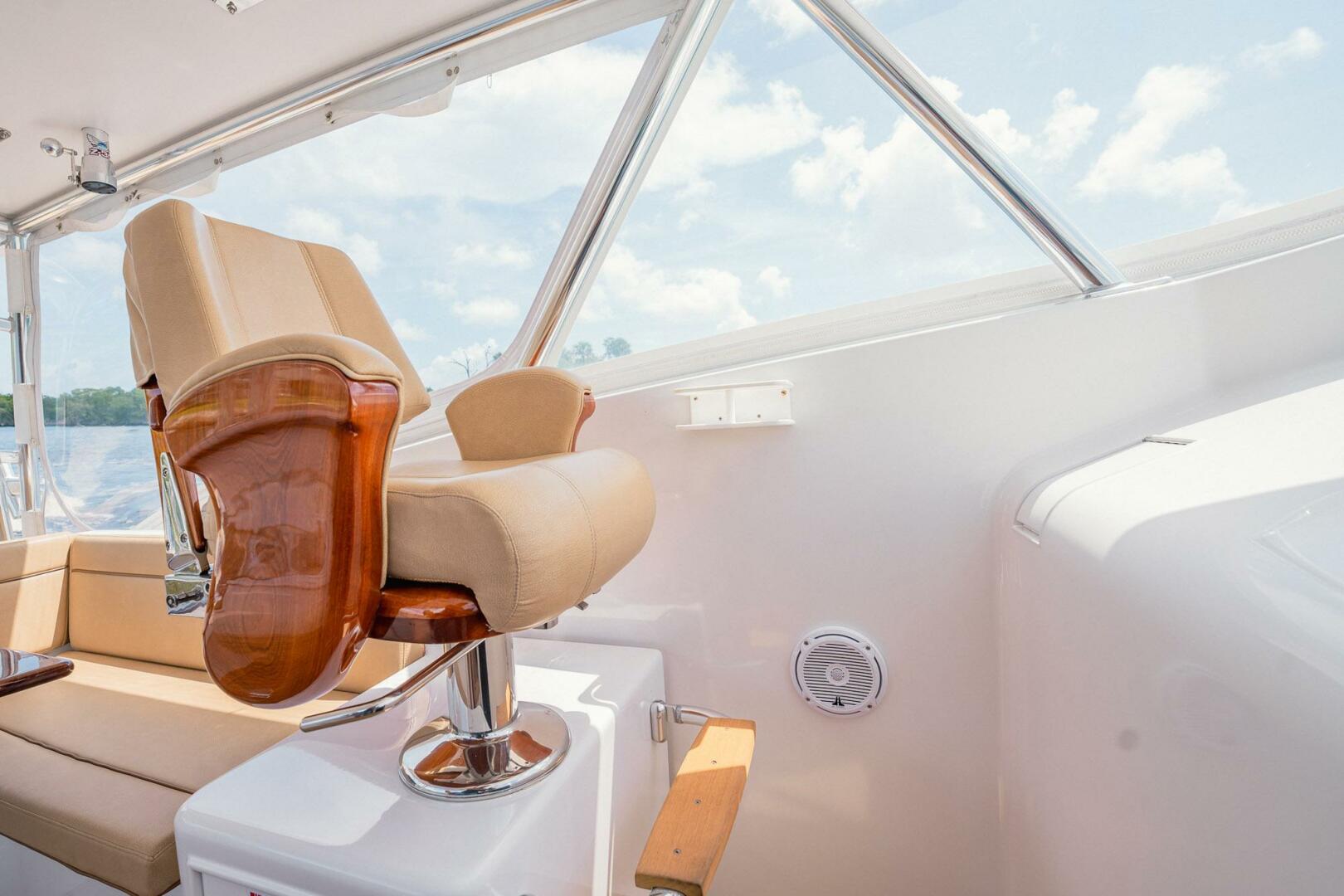 Winter Custom Yachts-38 Express 2012-HERE FISHY FISHY Fort Lauderdale-Florida-United States-4623278 | Thumbnail