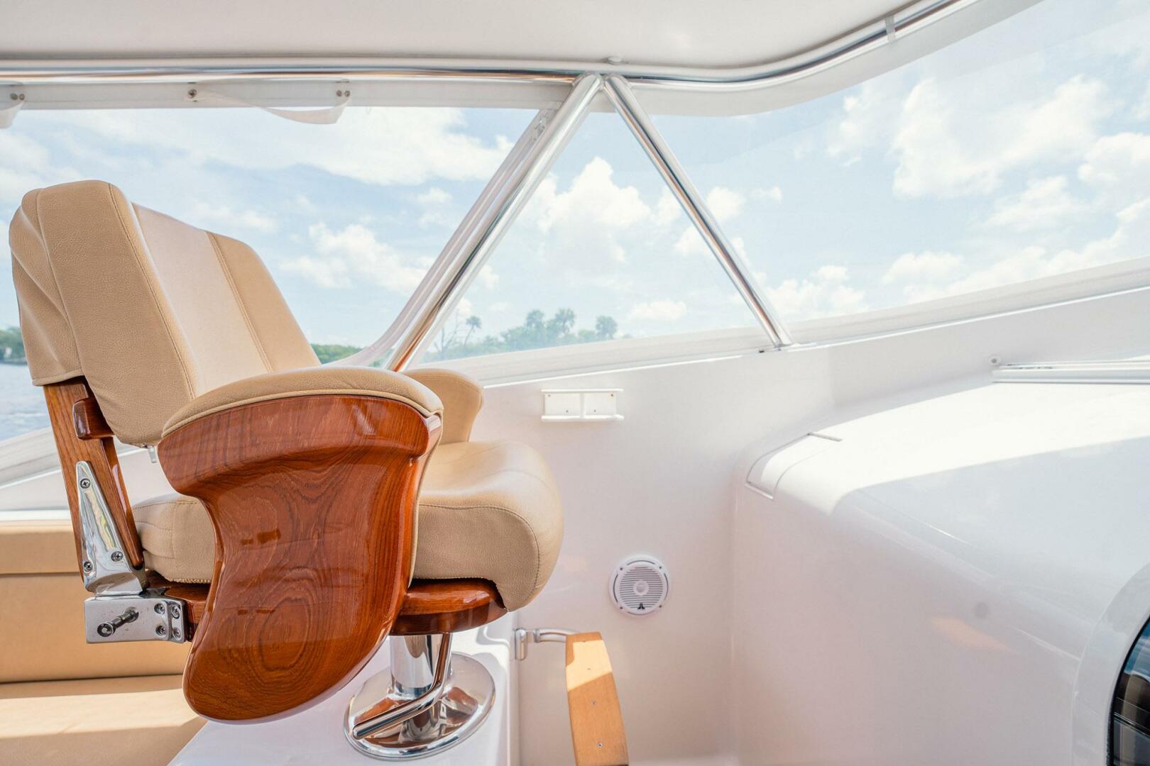 Winter Custom Yachts-38 Express 2012-HERE FISHY FISHY Fort Lauderdale-Florida-United States-4623280 | Thumbnail