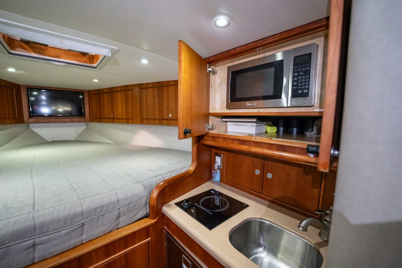 Winter Custom Yachts-38 Express 2012-HERE FISHY FISHY Fort Lauderdale-Florida-United States-4623265 | Thumbnail