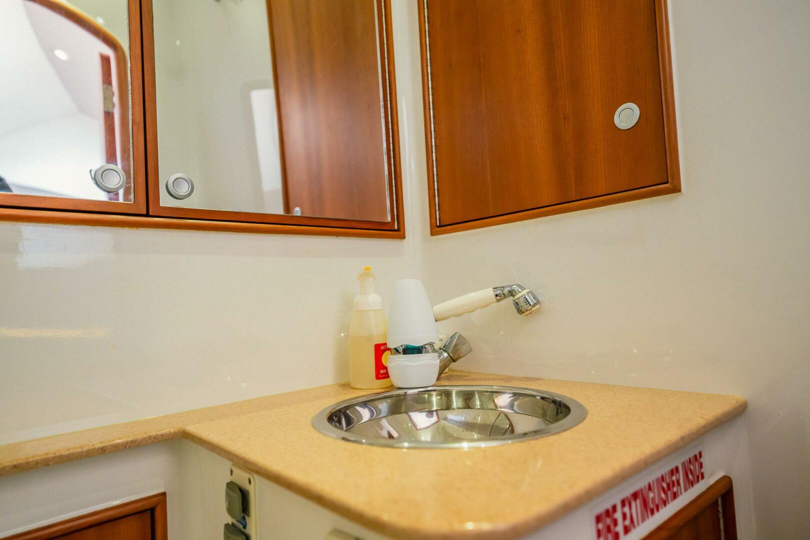 Winter Custom Yachts-38 Express 2012-HERE FISHY FISHY Fort Lauderdale-Florida-United States-4623268 | Thumbnail