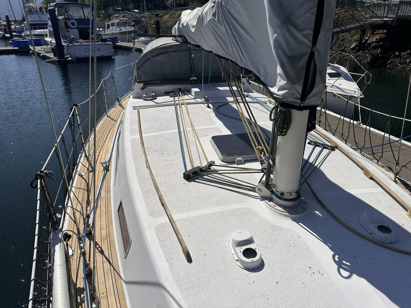 Custom-Whiting Yachts 40 1985-Amberin Sequim-Washington-United States-4628017 | Thumbnail