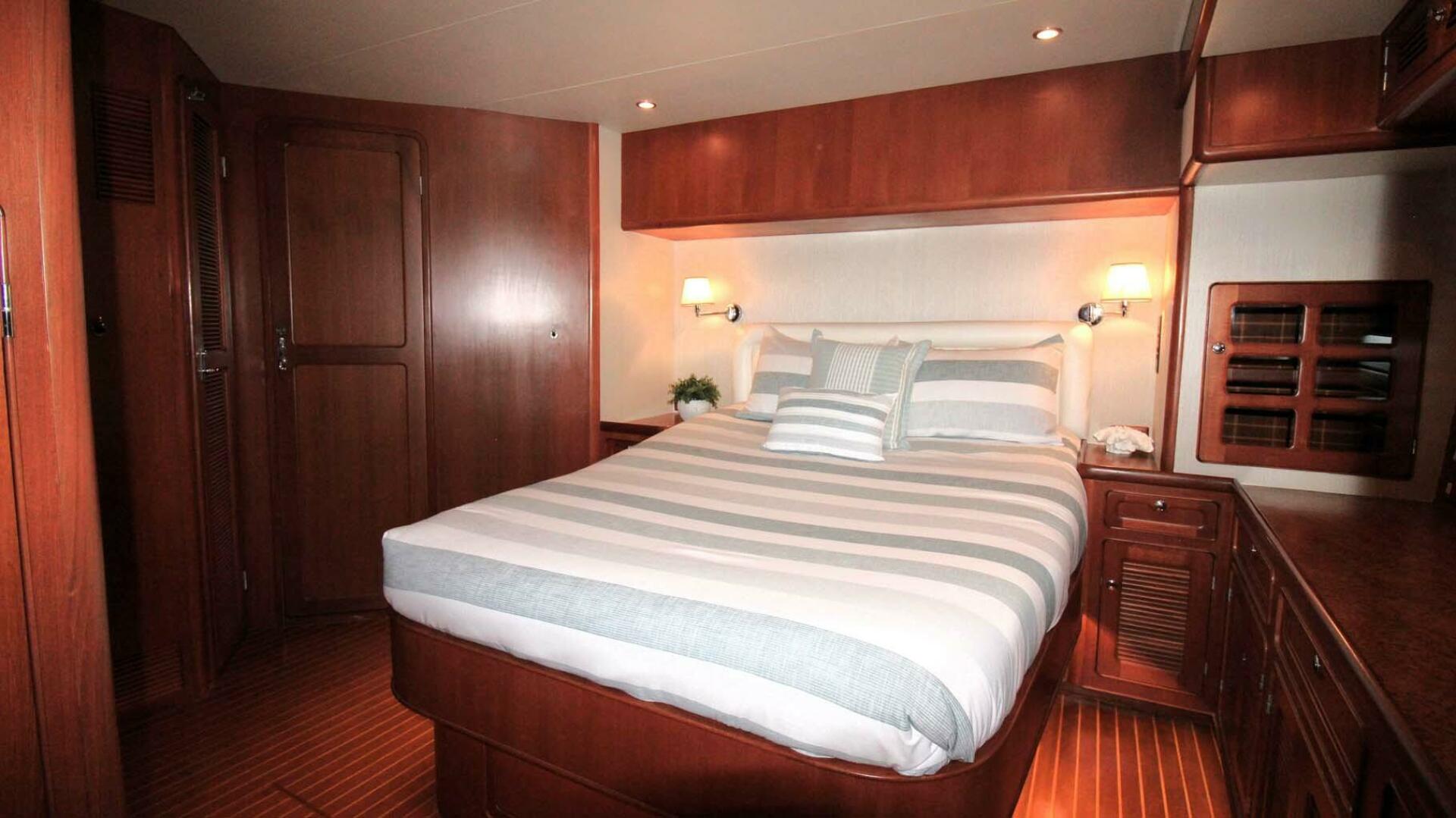 Selene-53 Pilothouse 2001-Concession Sarasota-Florida-United States-4628436 | Thumbnail
