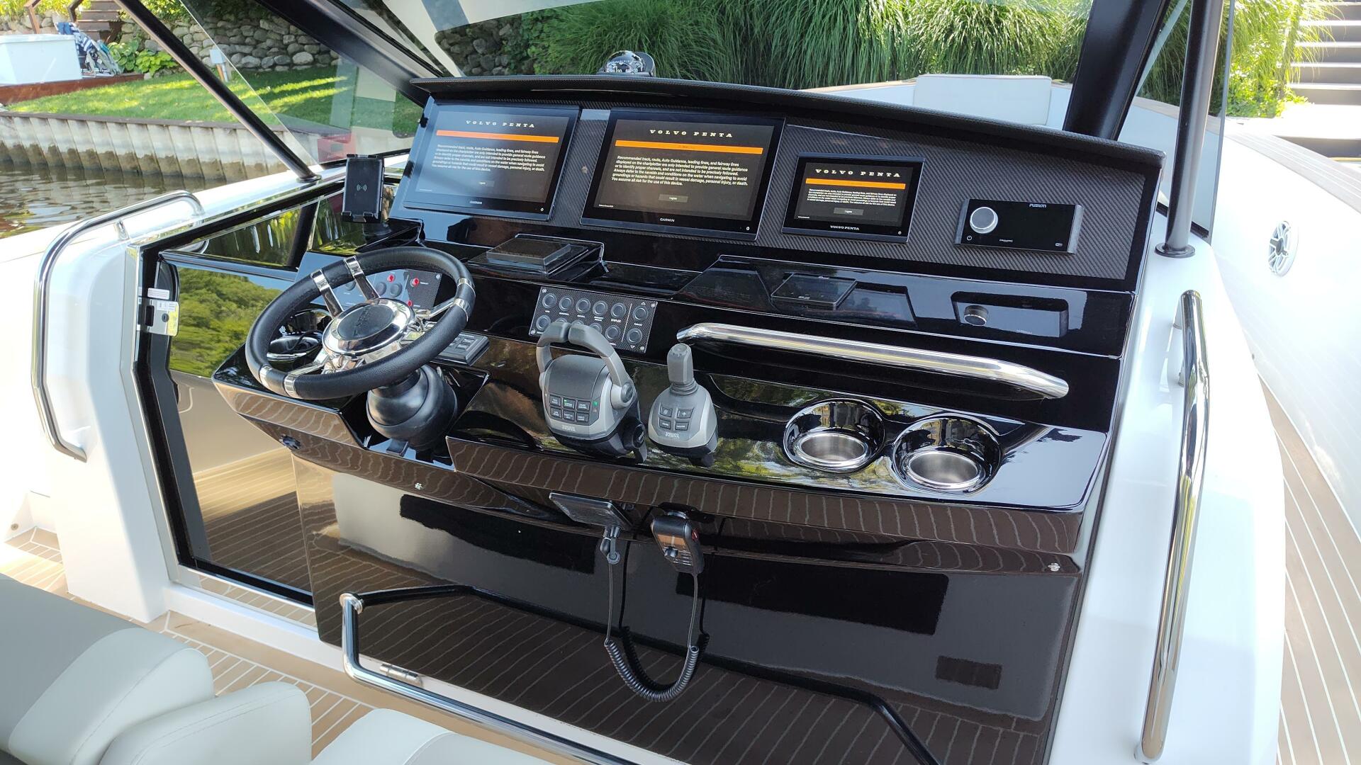 Pardo Yachts-P43 2023-NAUTI MATE Saugatuck-Michigan-United States-4652528 | Thumbnail