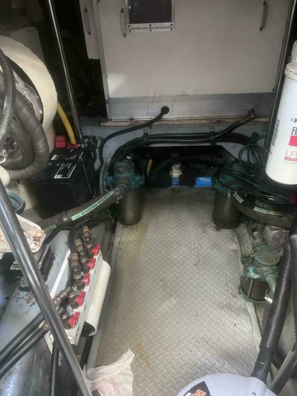 Sea Ray 2000-PHANTOM Amesbury-Massachusetts-United States-Engine Room-4634550