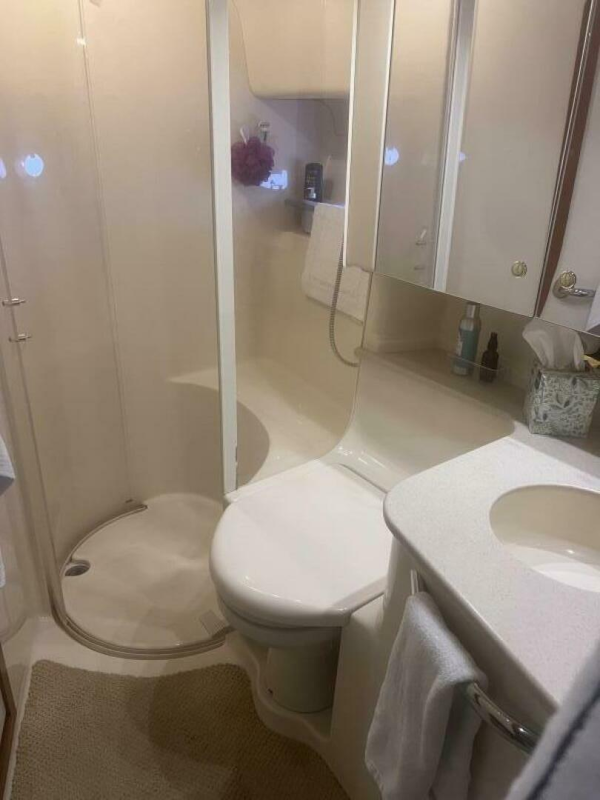 Sea Ray 2000-PHANTOM Amesbury-Massachusetts-United States-Head W Vanity & Shower-4634576