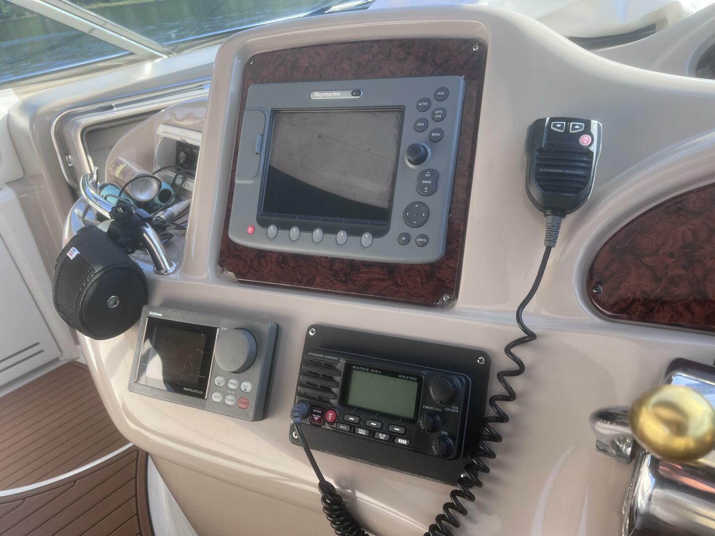Sea Ray 2000-PHANTOM Amesbury-Massachusetts-United States-Helm 2-4634582 | Thumbnail