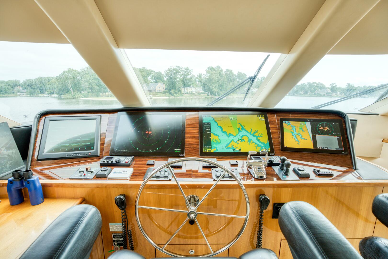 Hatteras-80 Enclosed Bridge 2007-MAJESTIK FORT LAUDERDALE-Florida-United States-4648275 | Thumbnail