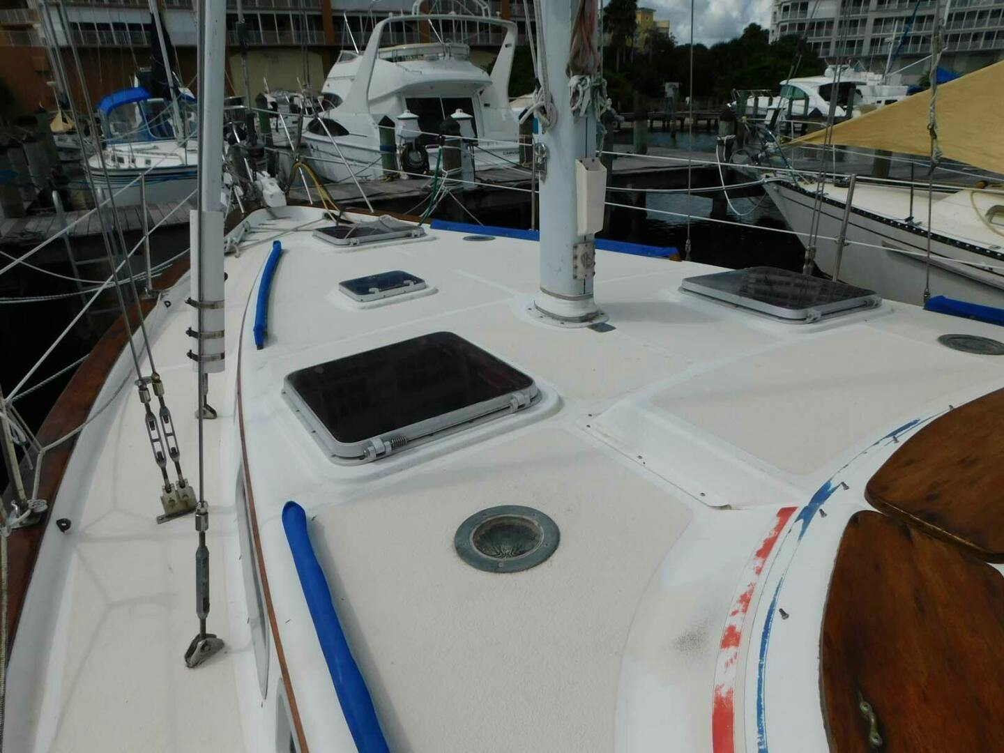 Endeavour-42 1985-Errante Brisa Cocoa-Florida-United States-4648363