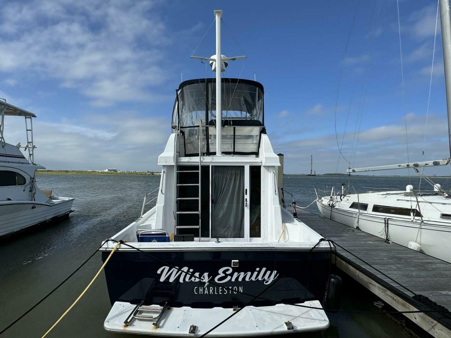 Sabre-34 Sedan 1999-Miss Emily Folly Beach-South Carolina-United States-4649296 | Thumbnail