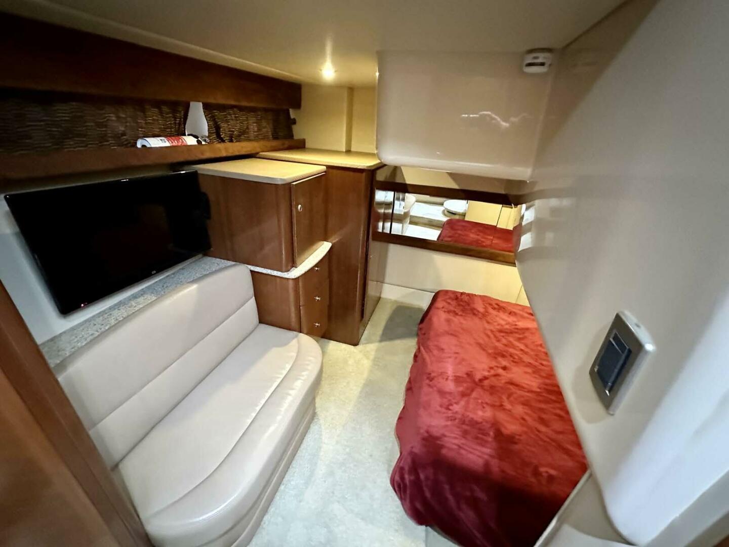 Meridian-411 Sedan 2007-Losing All Control Miramar-Florida-United States-4652929 | Thumbnail