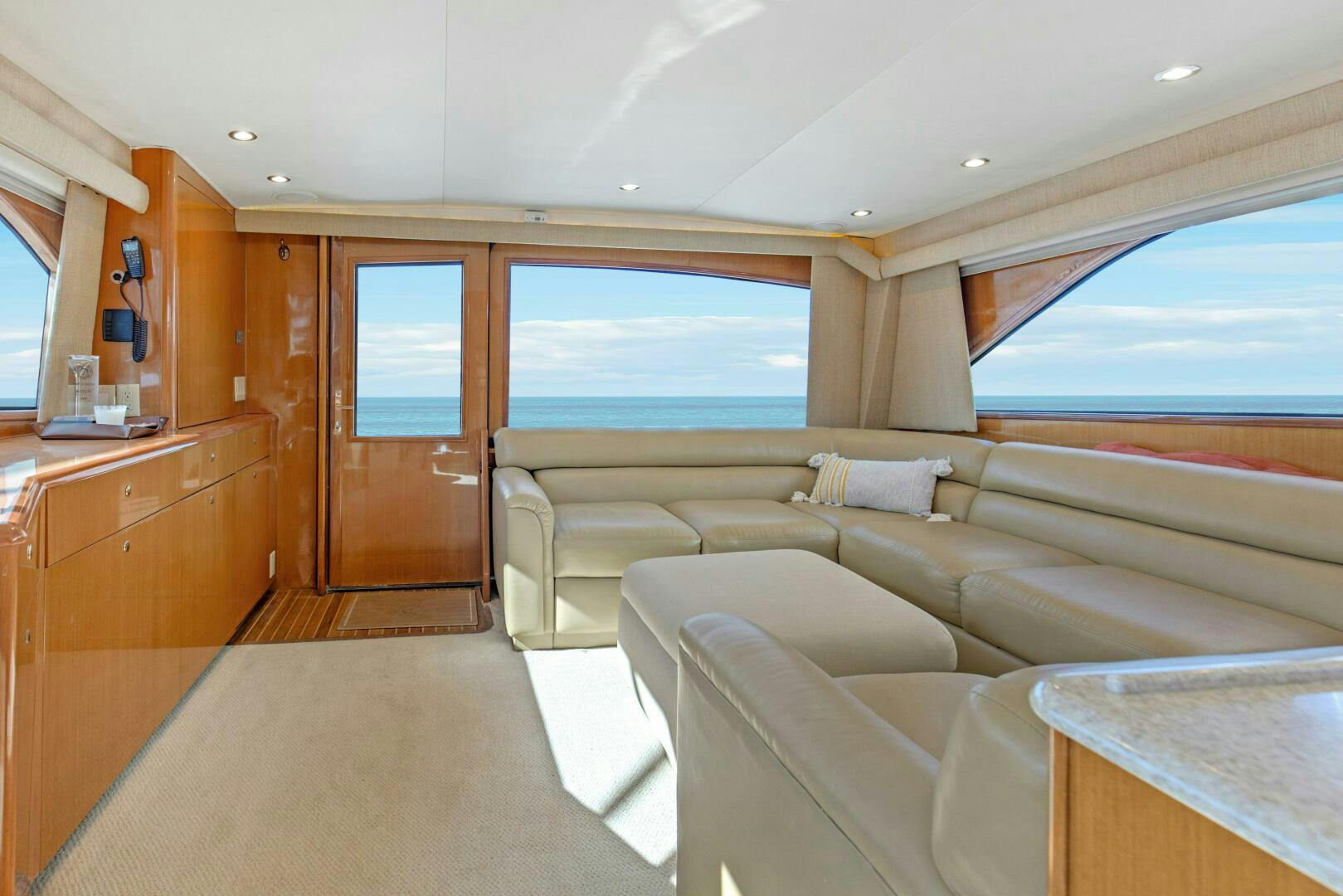 Viking-61 Convertible 2002-Watusi ORANGE BEACH-Alabama-United States-2002 61 Viking Convertible Watusi Salon (1)-4695115