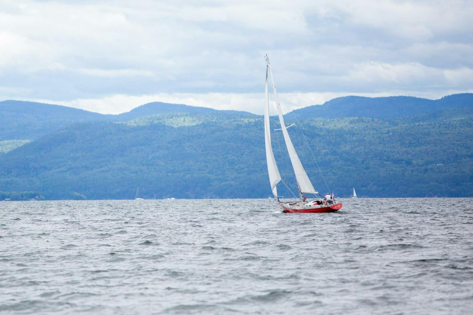 Swan 1969-RED Burlington-Vermont-United States-4658659