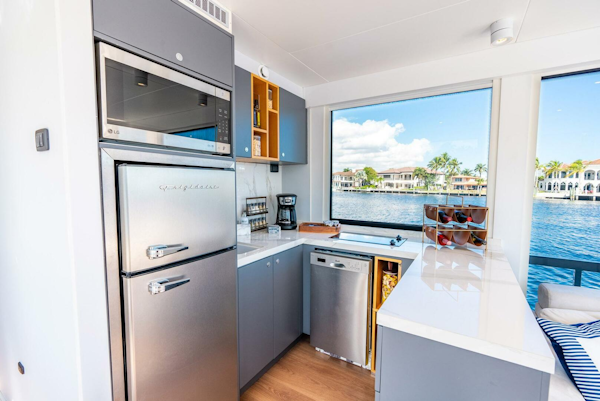 Reina Boats-44DR 2023 -Fort Lauderdale-Florida-United States-4659054
