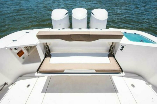 Edgewater-370CC 2025 -Fort Lauderdale-Florida-United States-4673698