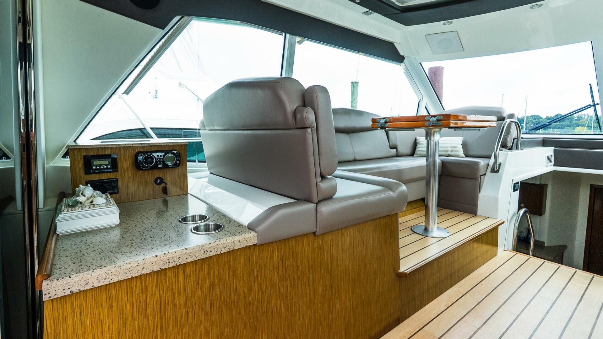 Cruisers-48 Cantius 2013 -Freeport-New York-United States-5683911 | Thumbnail