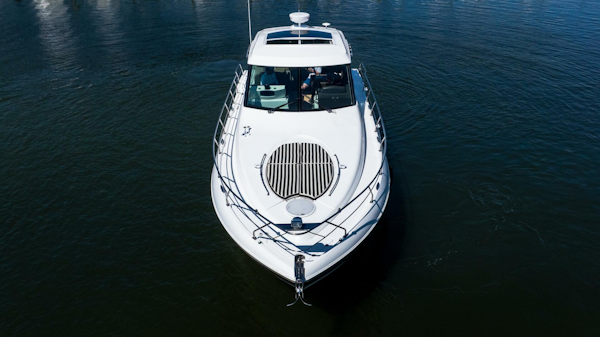 Cruisers-48 Cantius 2013 -Freeport-New York-United States-4681914