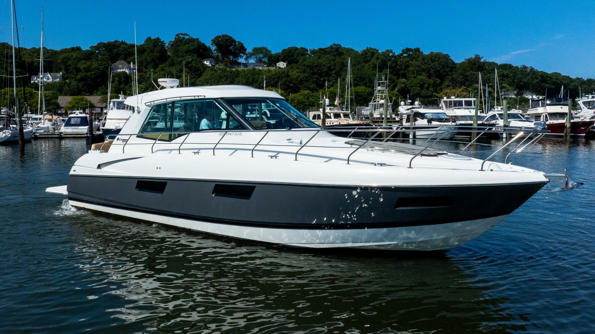 Cruisers-48 Cantius 2013 -Freeport-New York-United States-4681922 | Thumbnail