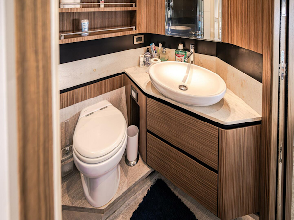 Absolute-50 Flybridge 2017-TARA Mount Pleasant-South Carolina-United States-5409683