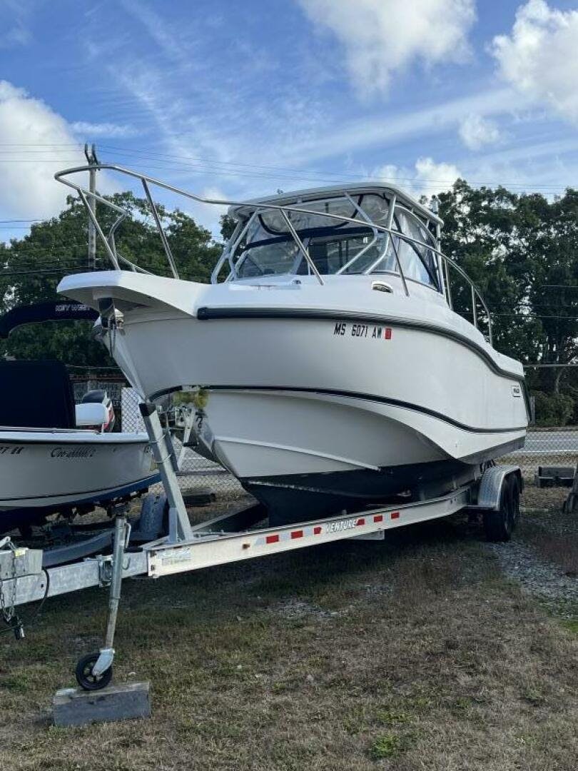 Boston Whaler-255 Conquest 2009 -Buzzards Bay-Massachusetts-United States-4693415