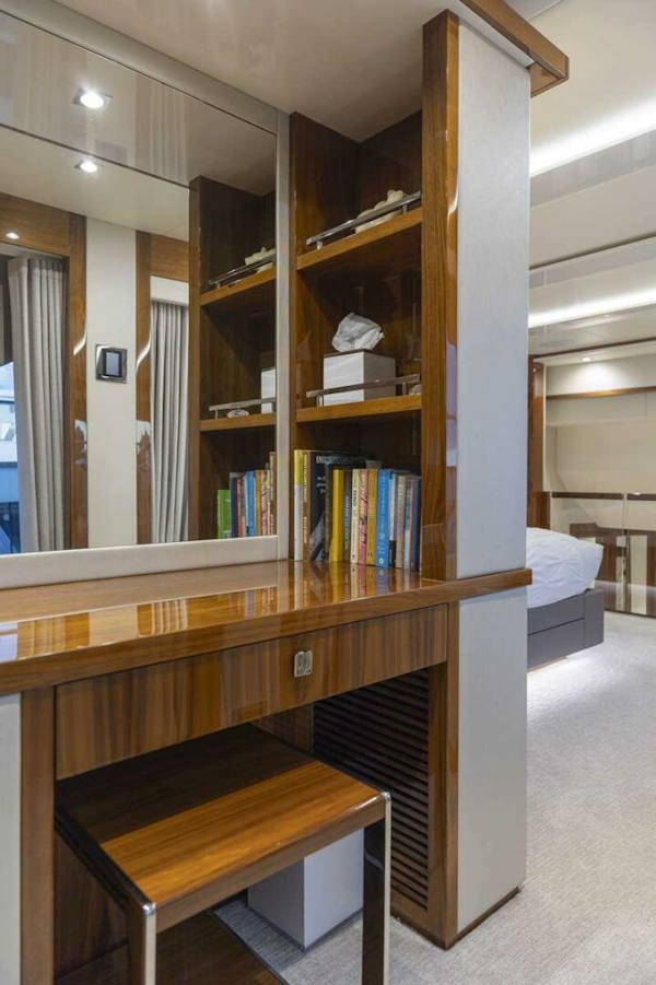 Sunseeker-95 Yacht 2017-S-Cape Victoria-British Columbia-Canada-4721895