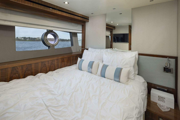 Sunseeker-95 Yacht 2017-S-Cape Victoria-British Columbia-Canada-4721912