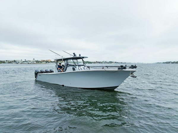 Front Runner-39 CC 2020-Down Range Fort Lauderdale-Florida-United States-4942985