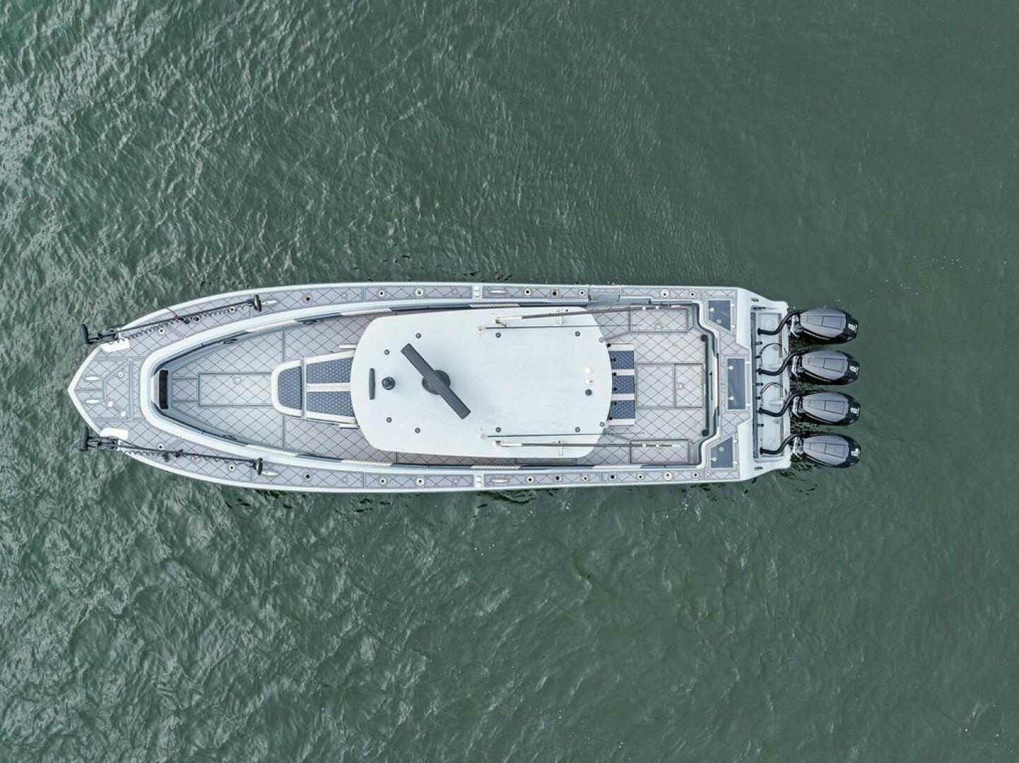 Front Runner-39 CC 2020-Down Range Fort Lauderdale-Florida-United States-4942989 | Thumbnail
