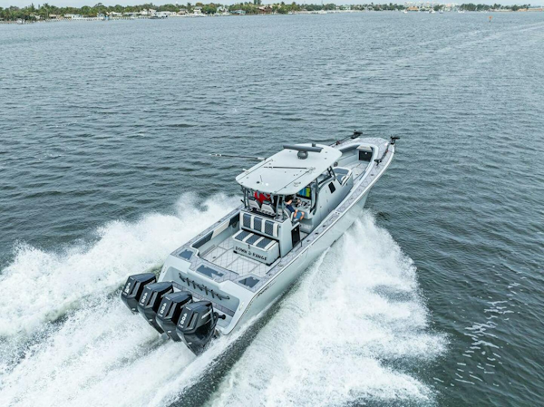 Front Runner-39 CC 2020-Down Range Fort Lauderdale-Florida-United States-4942982