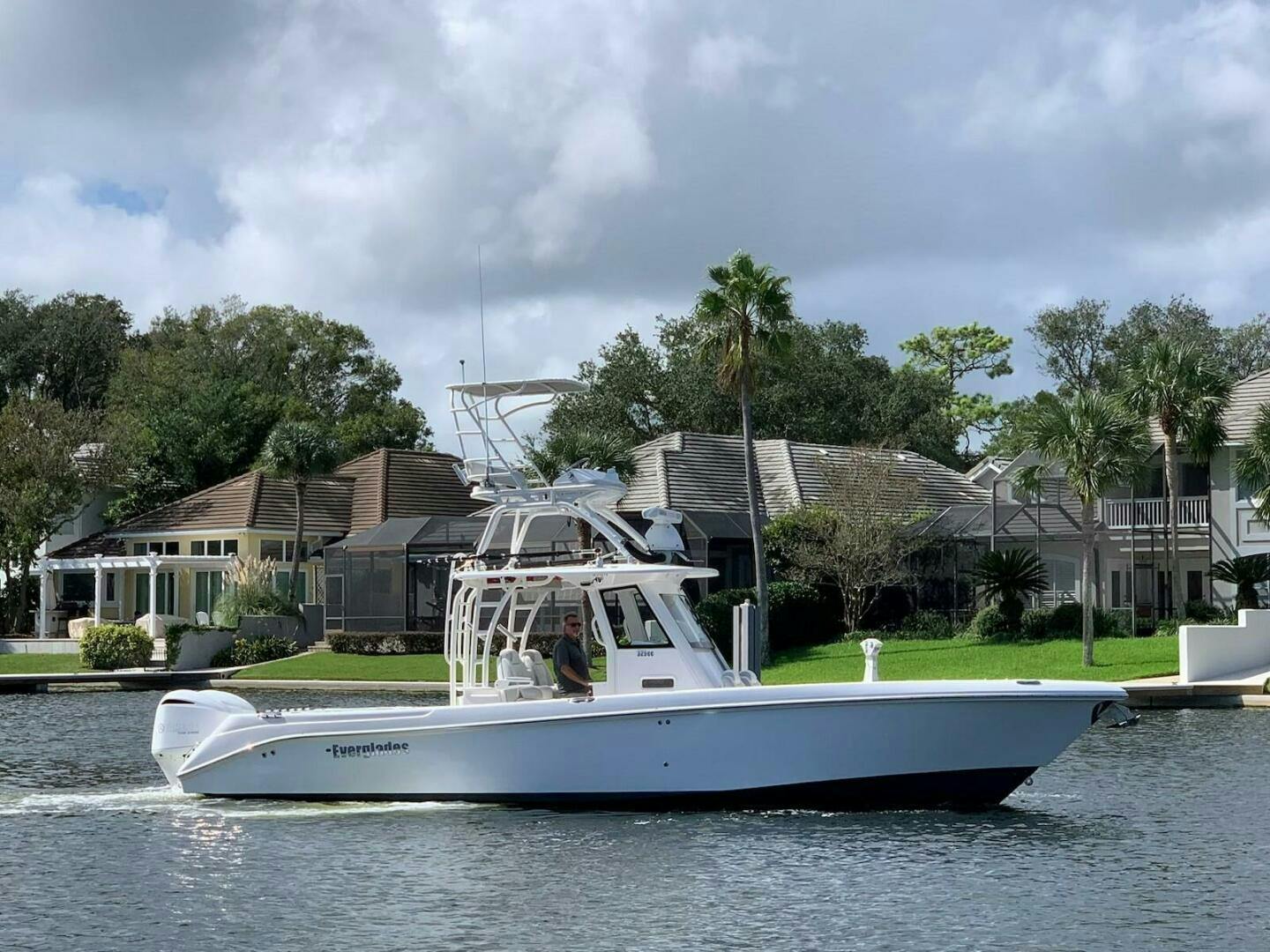 Everglades-325 CC 2016-Dauntless Jacksonville-Florida-United States-Everglades 32 Dauntless 325CC Profile-4737453
