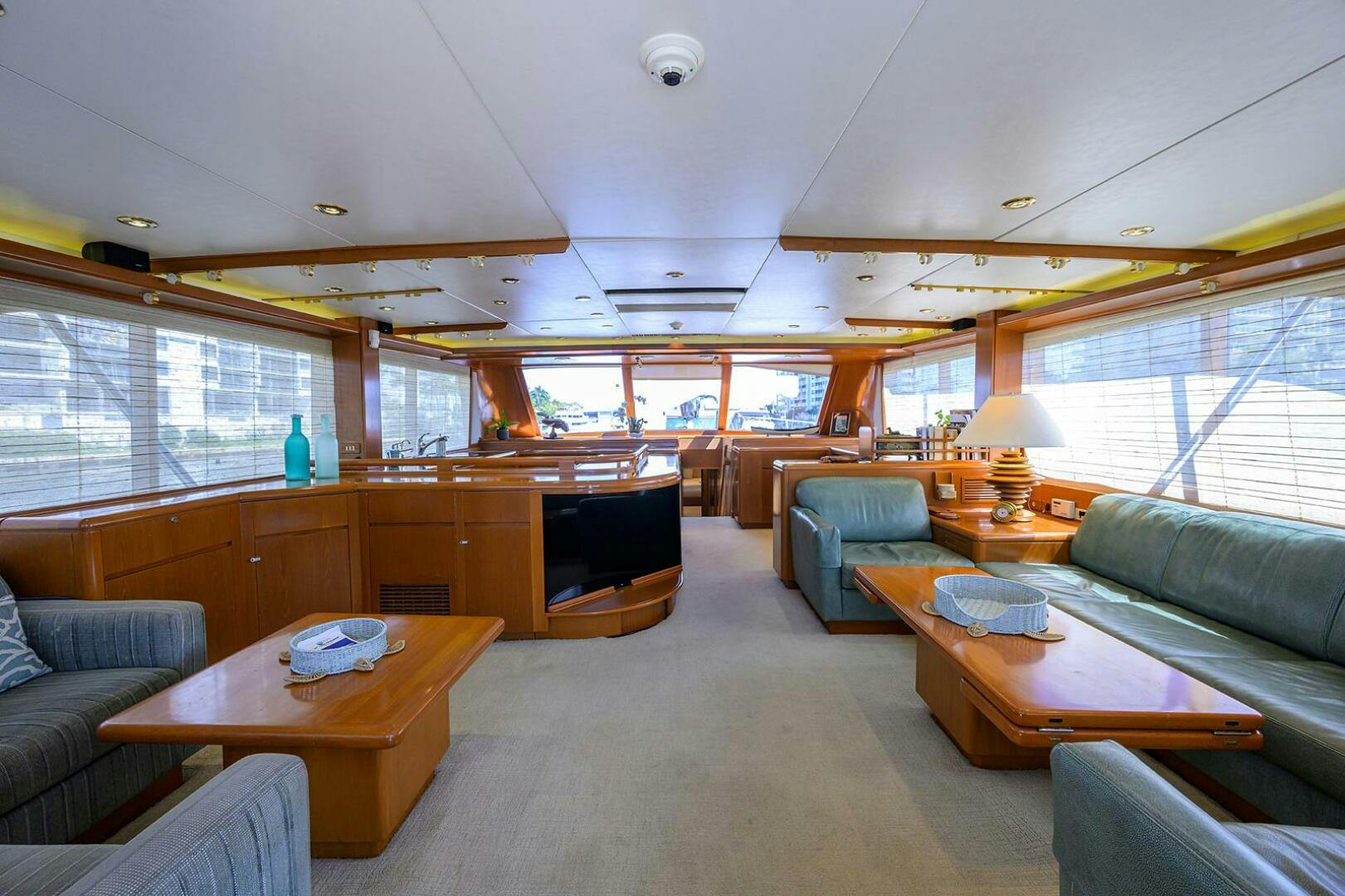 Feadship-Yacht Fisherman 1985-THANKS BUDS Ft. Lauderdale-Florida-United States-Salon Looking Forward  -5223415