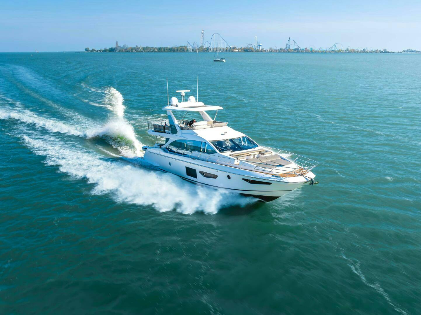 Azimut-66 Fly 2020 -Sandusky-Ohio-United States-4730861
