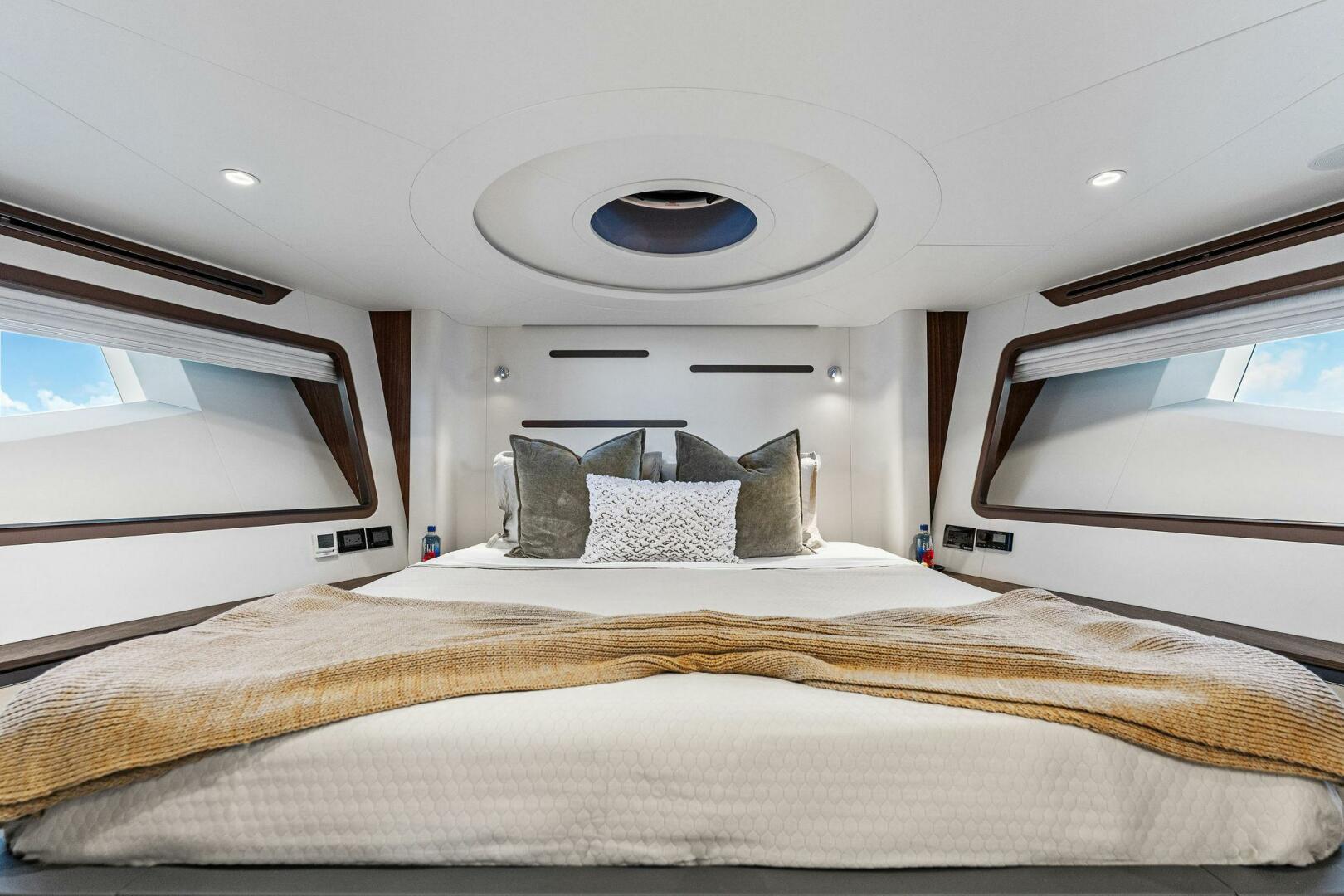 Aquitalia Yachts-Flybridge 2024 -Fort Lauderdale-Florida-United States-5195808 | Thumbnail