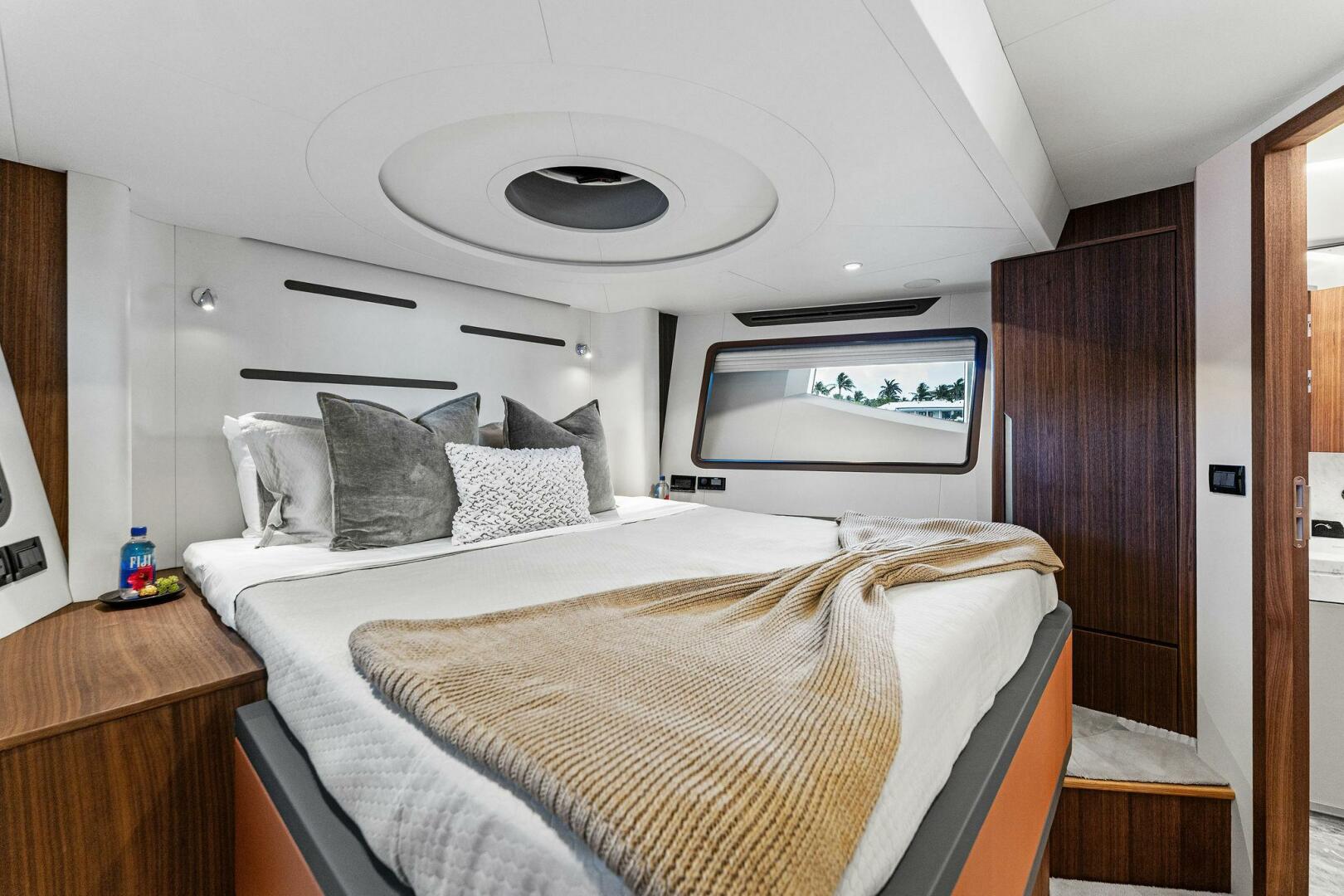 Aquitalia Yachts-Flybridge 2024 -Fort Lauderdale-Florida-United States-5195807 | Thumbnail
