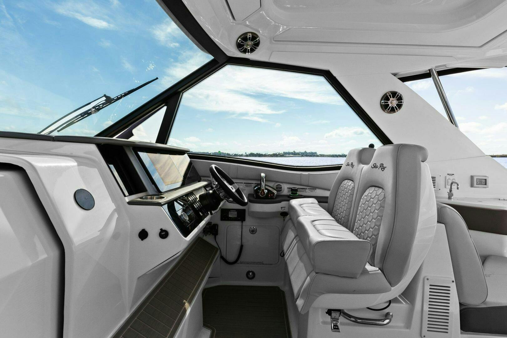 Sea Ray-320 Sundancer 2022-Liquid Asset Fort Myers-Florida-United States-2022 Sea Ray 32 Dancer Helm-4738812