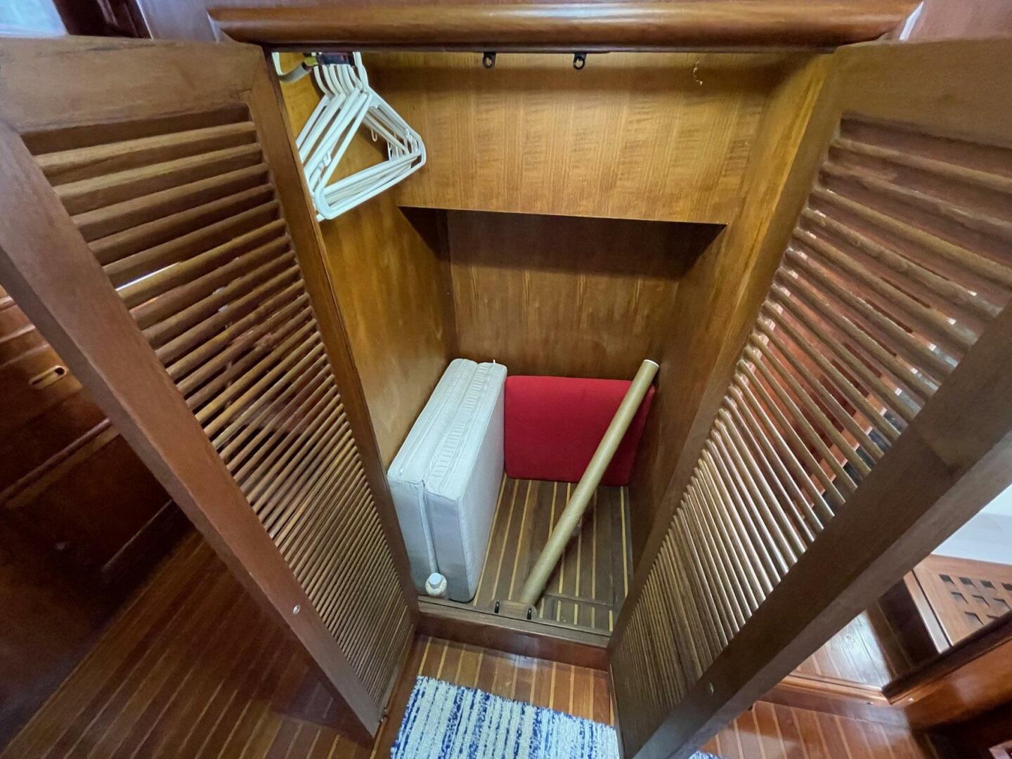Marine Trader-40 LaBelle Sun Deck 1987-Manana Stuart-Florida-United States-4744707 | Thumbnail