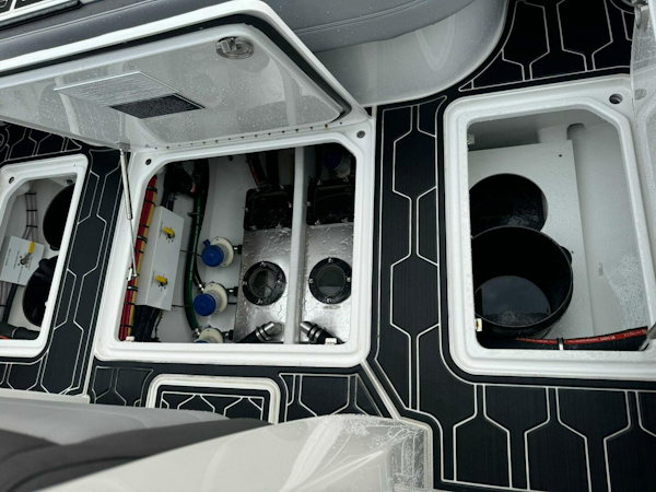 Nor-Tech-392 Super Fish 2024 -Pompano Beach-Florida-United States-4747818