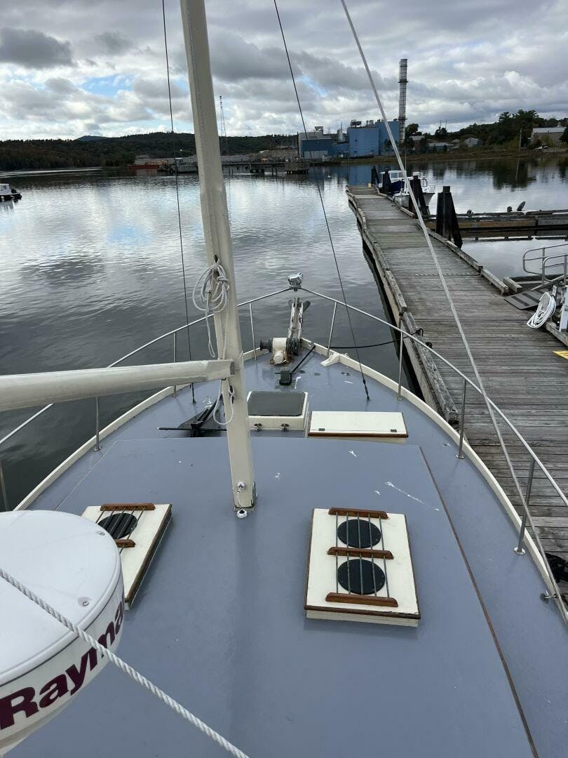 Bass Harbor Boat Co-Flybridge Cruiser 1976-Miss Molly Orrington-Maine-United States-Cabin top, Mast, Hatches-4762765