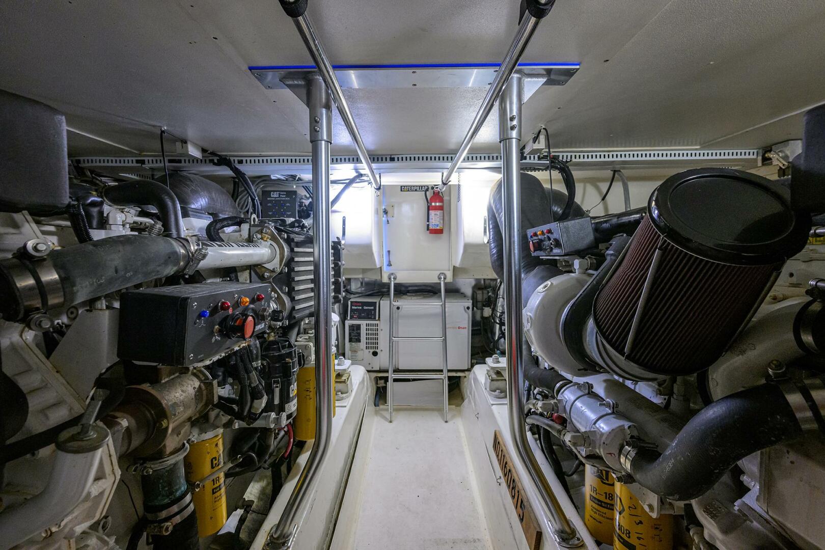 Ocean Yachts-50 Super Sport 2004-SUMMEREBEL Newburyport-Massachusetts-United States-Ocean Yachts 50 SUMMEREBLE -Engine Room-4757557 | Thumbnail