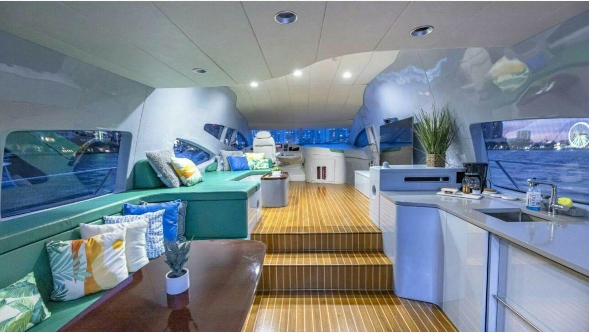 Azimut 2003 -Miami Beach-Florida-United States-4765271