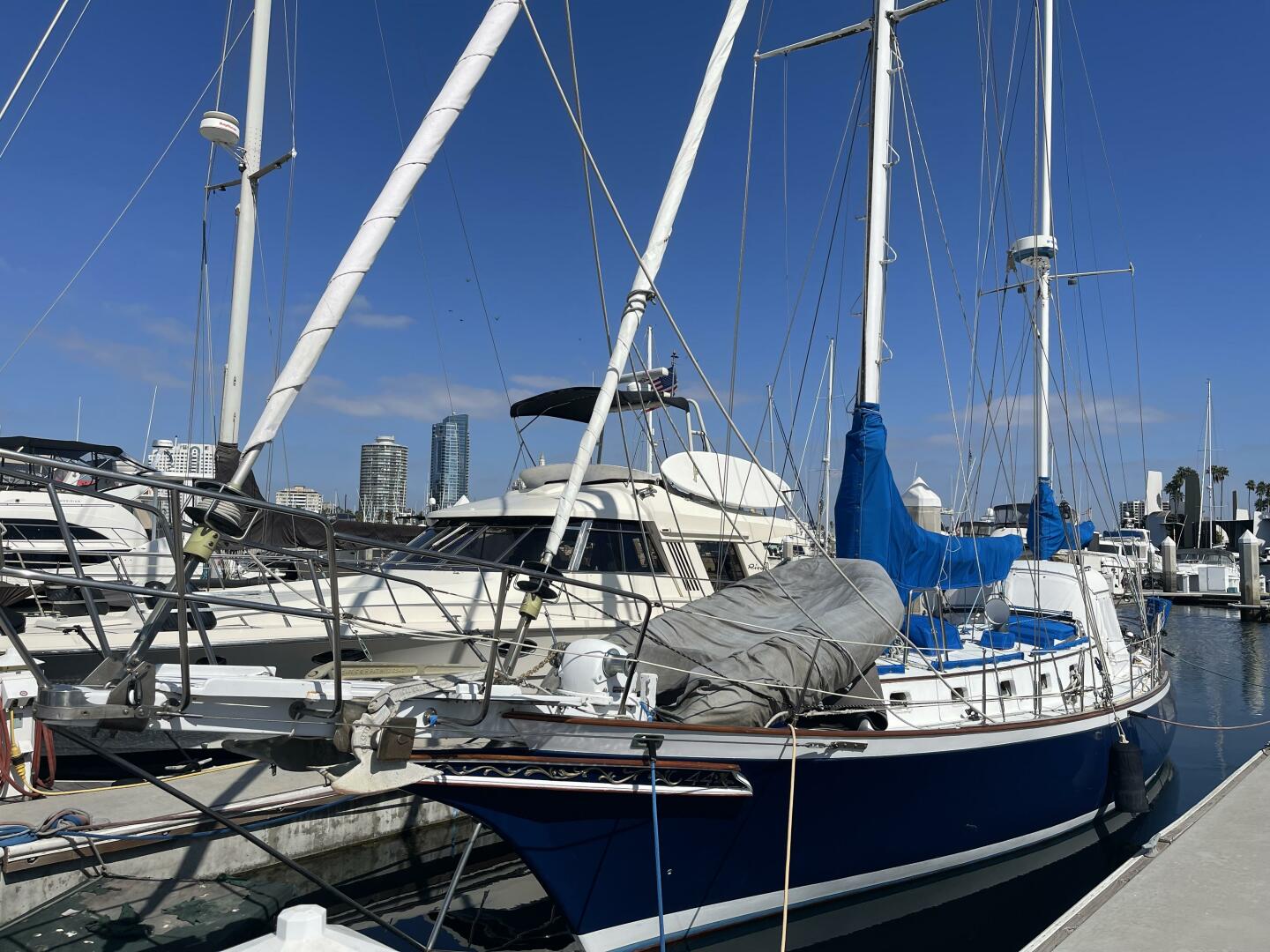 Cherubini-44 1980-Tuckerbrunk Long Beach-California-United States-4768160 | Thumbnail